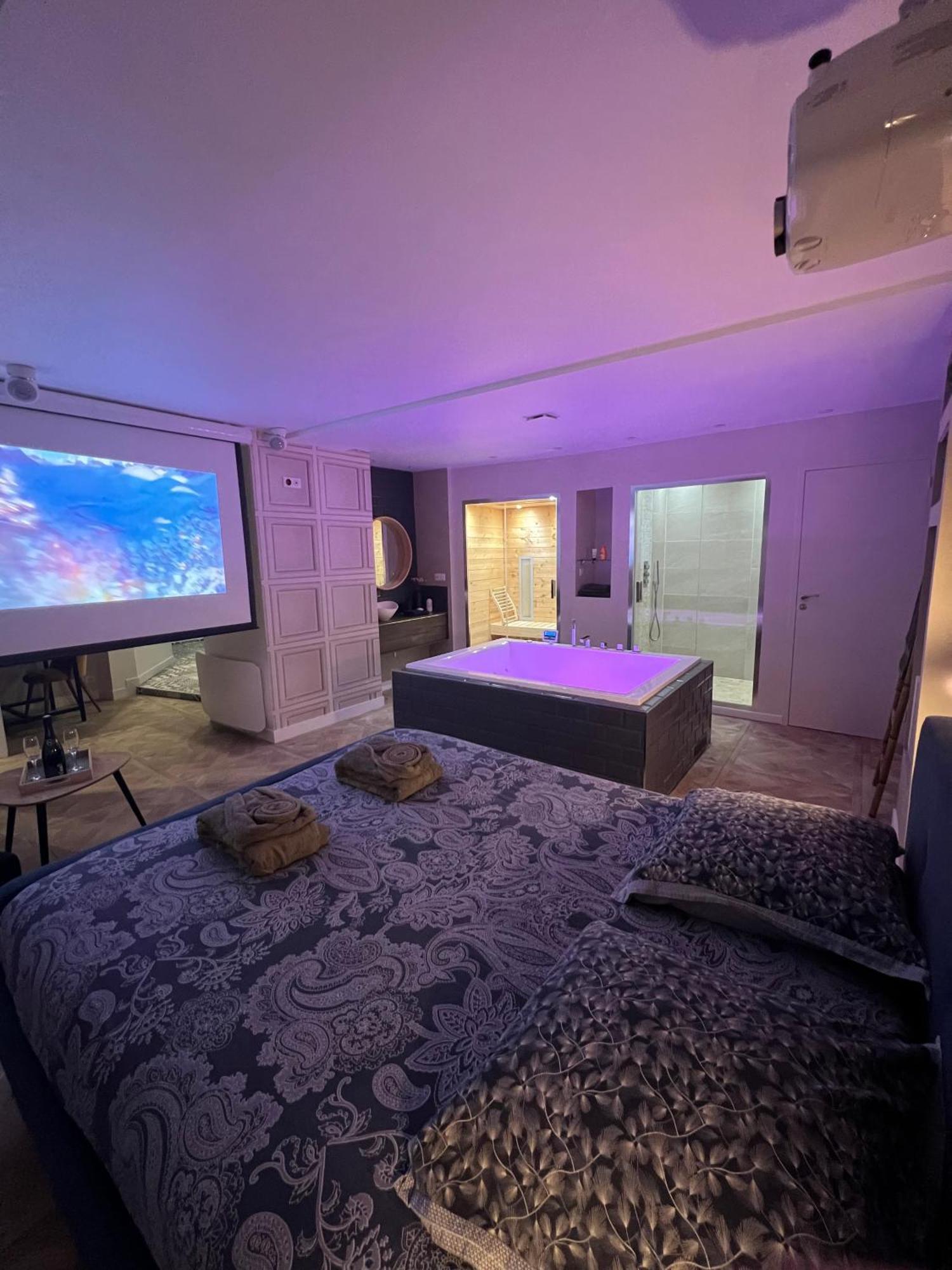 Appartement Avec Jacuzzi Sauna & Home Cinema - Nid D'アンジェ エクステリア 写真