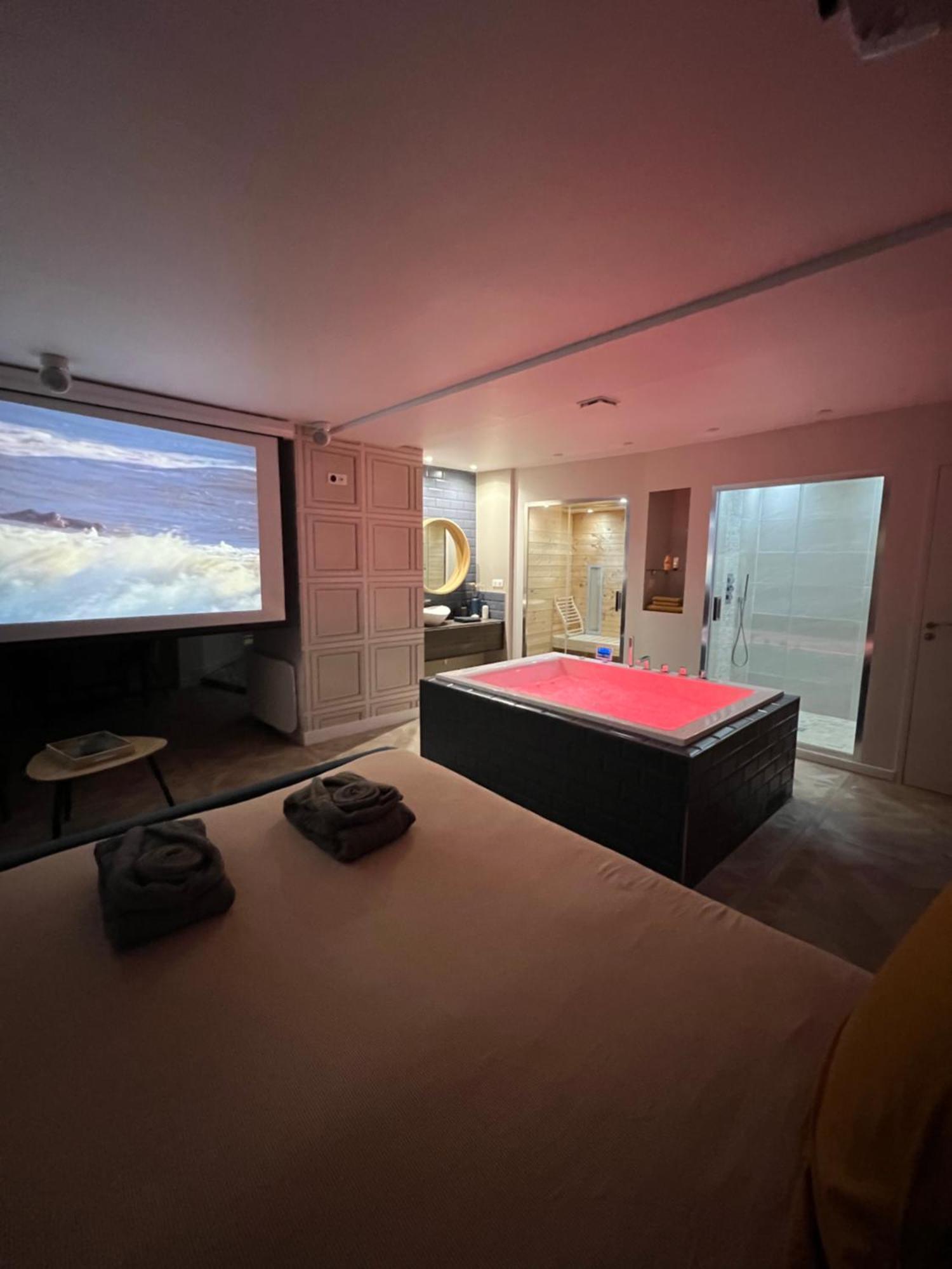 Appartement Avec Jacuzzi Sauna & Home Cinema - Nid D'アンジェ エクステリア 写真
