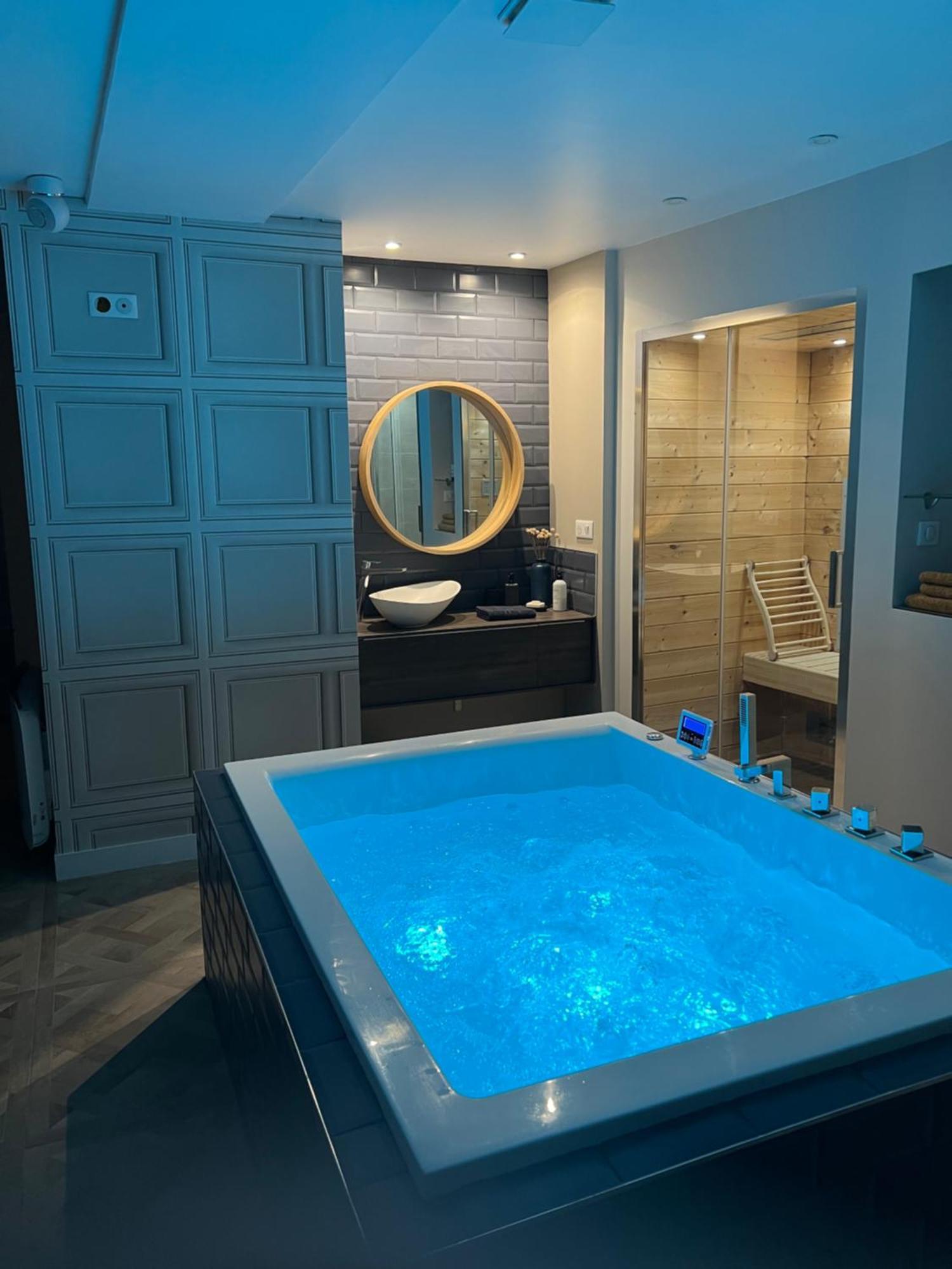 Appartement Avec Jacuzzi Sauna & Home Cinema - Nid D'アンジェ エクステリア 写真