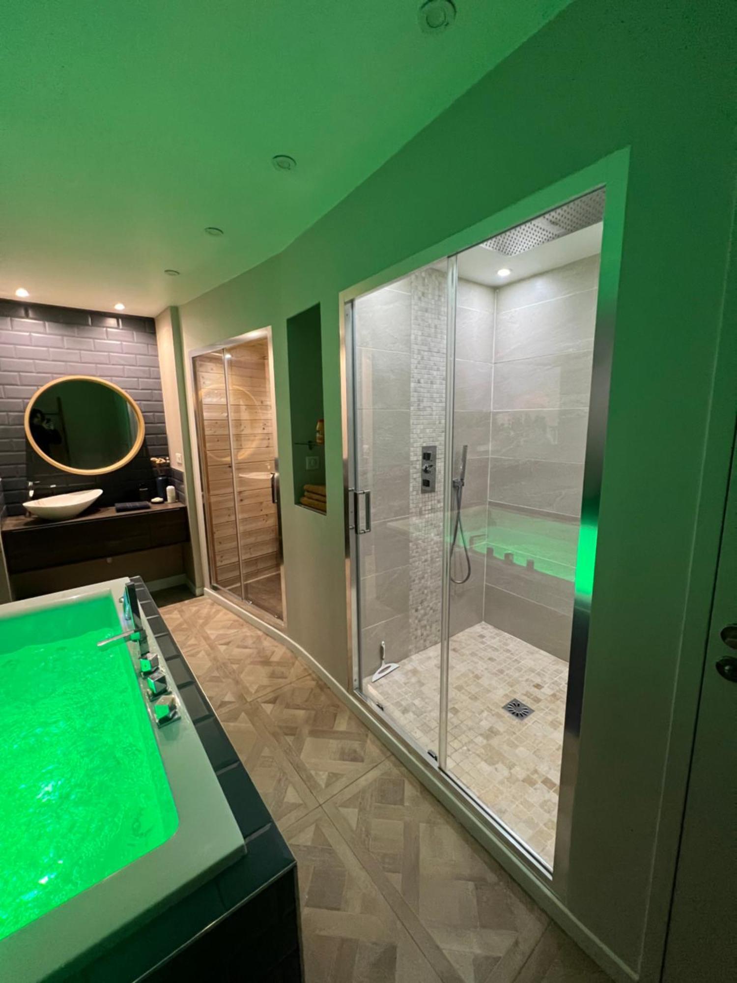 Appartement Avec Jacuzzi Sauna & Home Cinema - Nid D'アンジェ エクステリア 写真